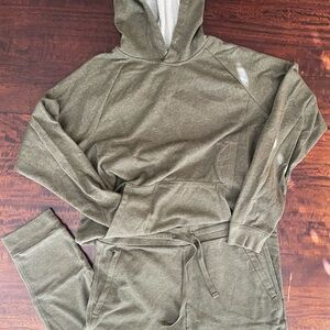 32 Degrees Olive Green Hoodie and Jogger Set Men’s/Unisex Size Medium